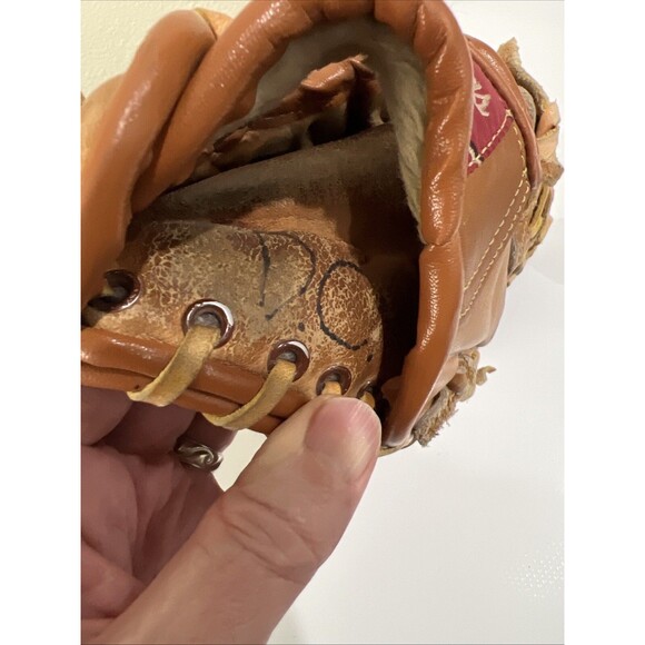 Rawlings Reggie Jackson Baseball Glove RBG90 “Deep Well” Pocket 9” RHT - Picture 16 of 16